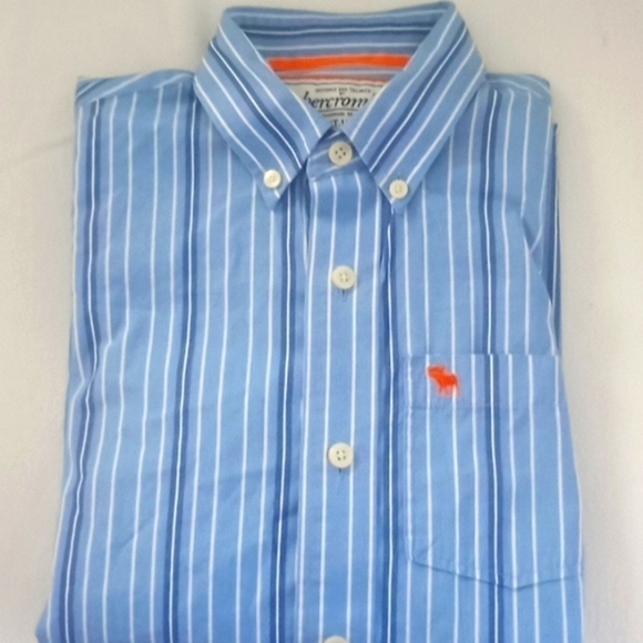 NWOT...ABERCROMBIE Tailored Shirt  Youth L - Picture 1 of 5